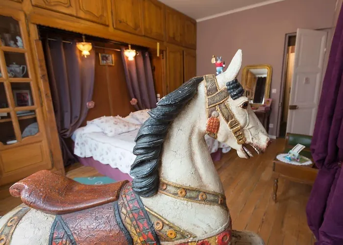 Suivez Le Lapin Blanc - Bb 3*