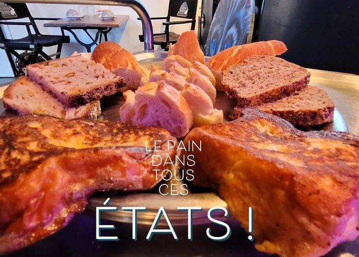 Suivez Le Lapin Blanc - Bb Couette-café 3*