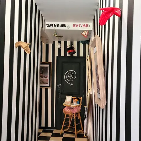 Suivez Le Lapin Blanc Parking Offert 住宿加早餐酒店 索姆河畔的圣瓦列里